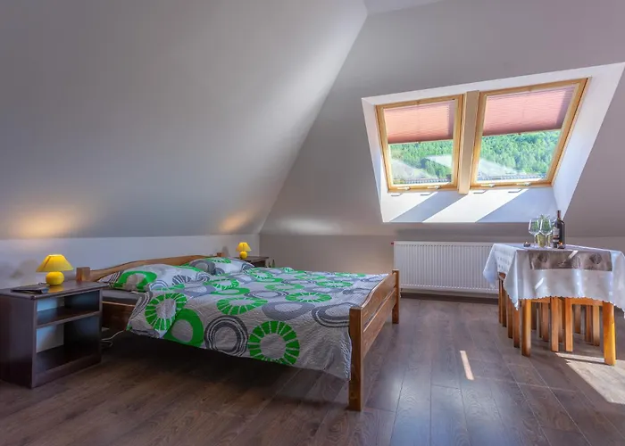 Проживание в семье Hortensja Goscinne Кросченко